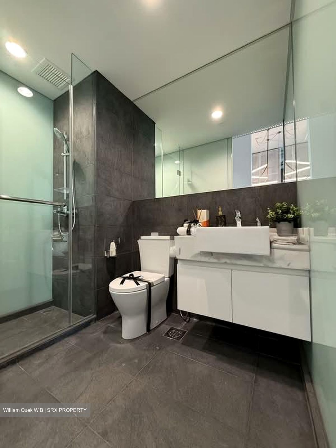 Arc 380 (D8), Office #572564951